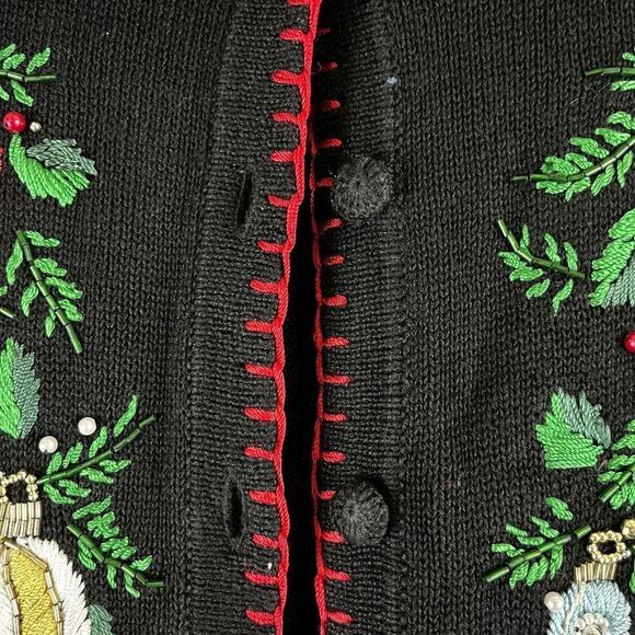Vintage Embroidered Beaded Christmas Cardigan Sweater B.P. Design Size Large - Picture 9 of 9